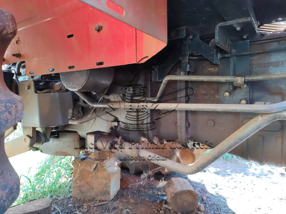 LOTE 007 - SUCATA DE TRATOR MASSEY FERGUNSON 4283