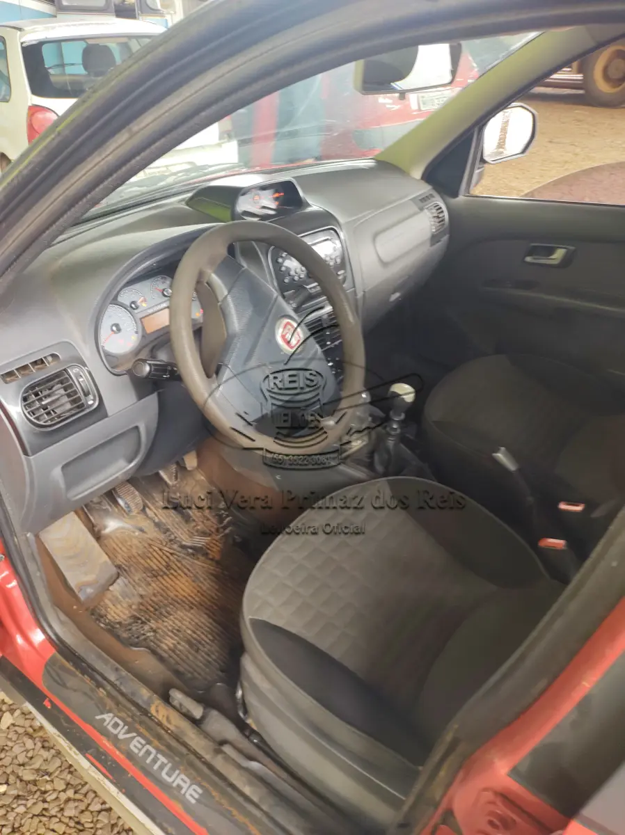 LOTE 001 - AUTOMÓVEL FIAT/PALIO