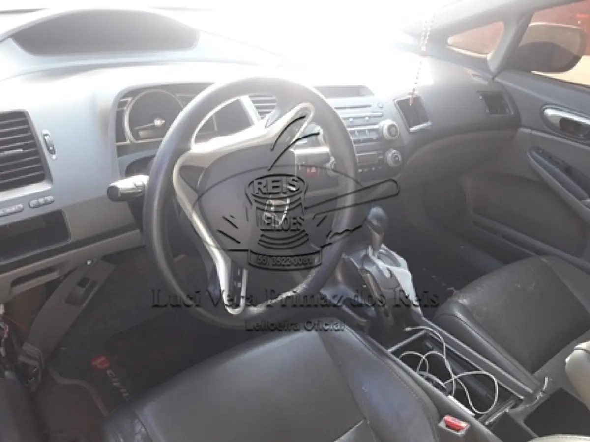 LOTE 001 - Veículo Honda/Civic