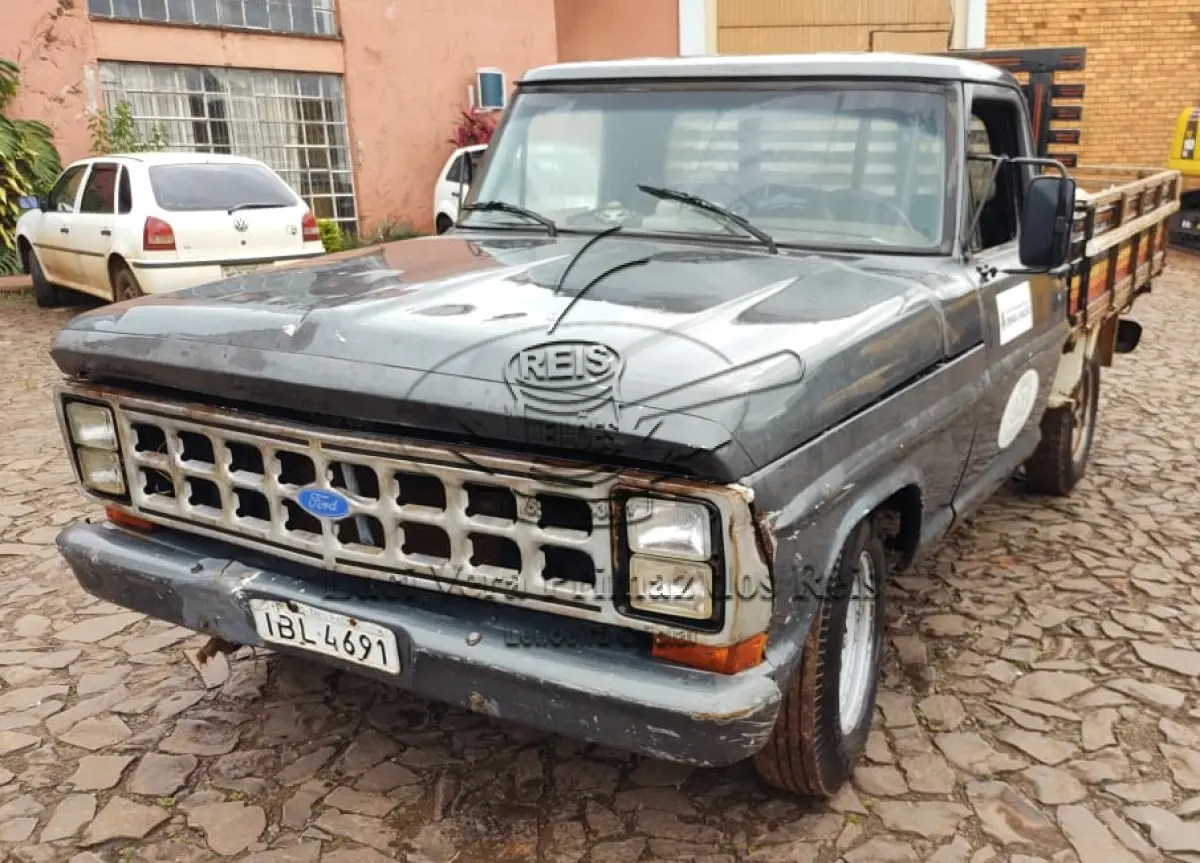 LOTE 015 - FORD/F1000