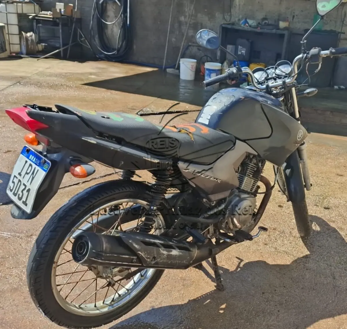 LOTE 0010