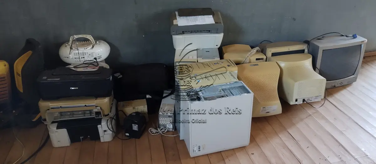 LOTE 11 - SUCATAS INFORMATICA