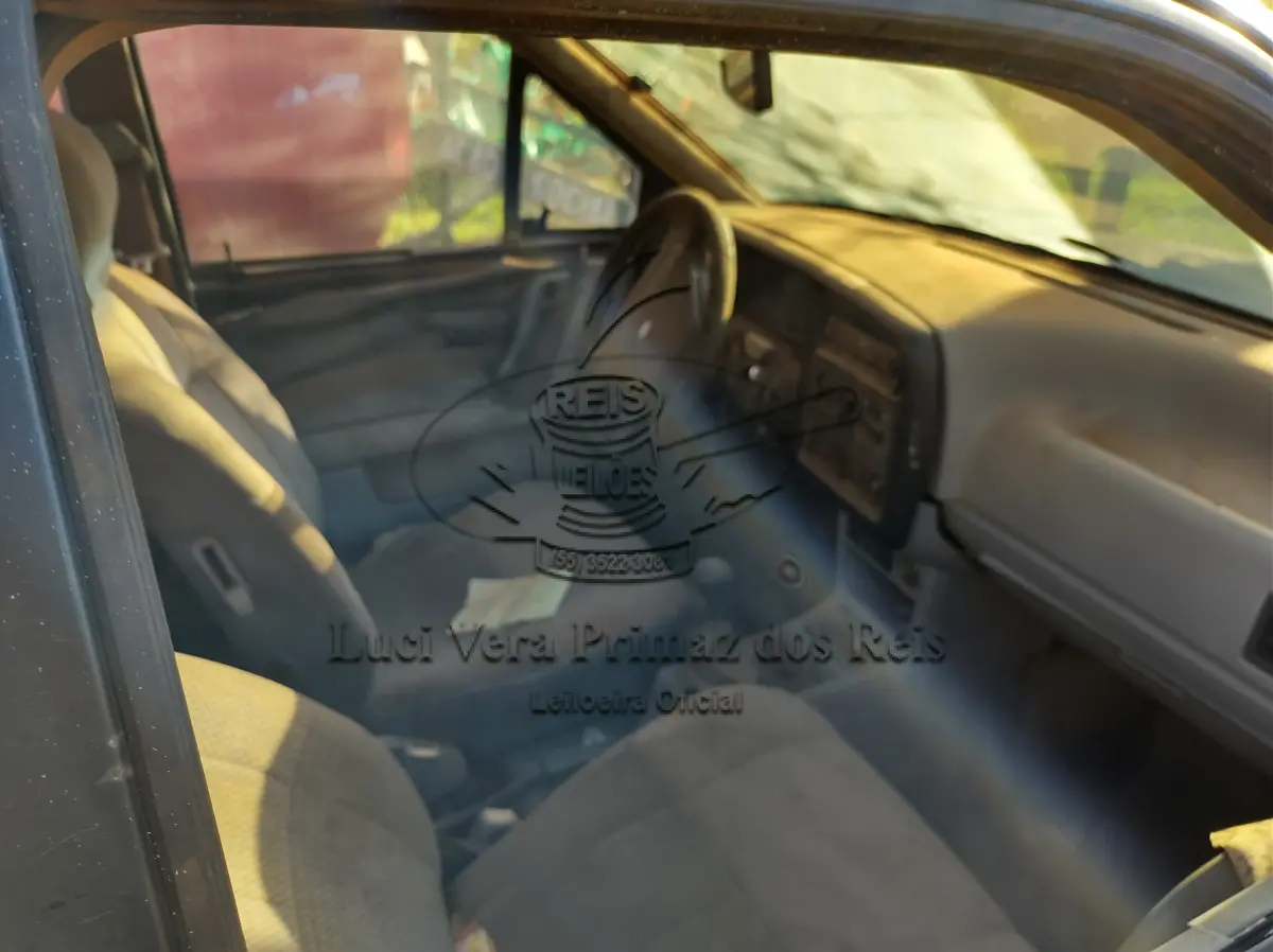 LOTE 05 - Automóvel FORD/Versallies