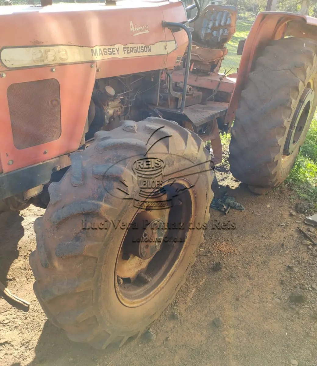 LOTE 02 - TRATOR AGRICOLA