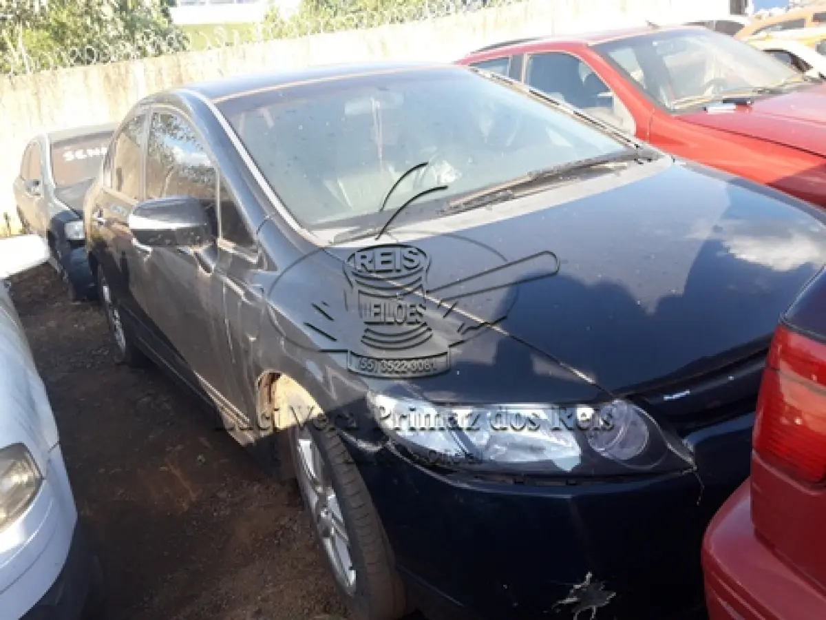 LOTE 001 - Veículo Honda/Civic