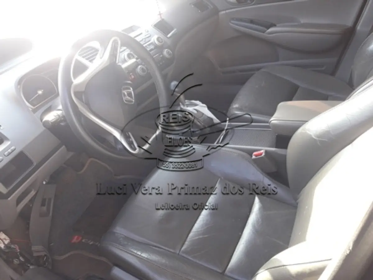 LOTE 001 - Veículo Honda/Civic