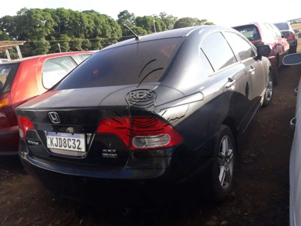 LOTE 001 - Veículo Honda/Civic