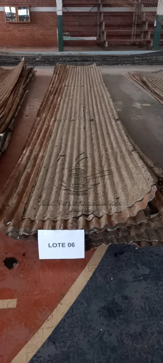 LOTE 006 - Folhas de aluzinco
