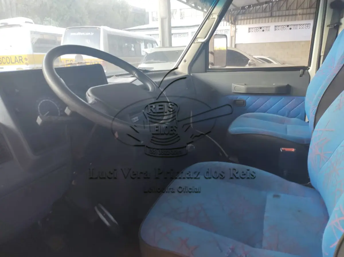 LOTE 030 - Iveco Daily13 Rontan ambulância