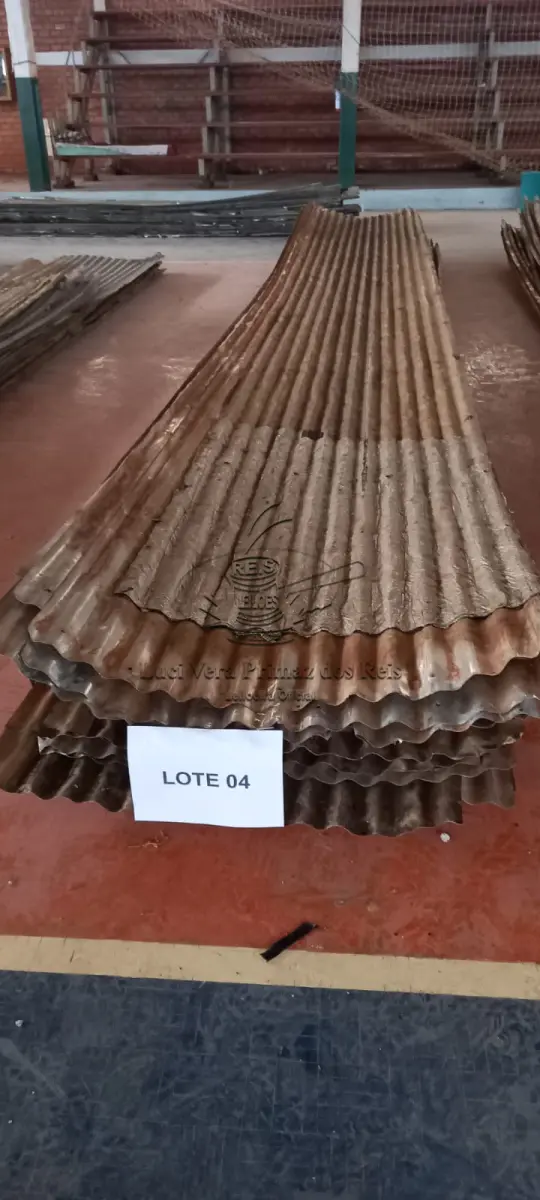 LOTE 004 - Folhas de aluzinco